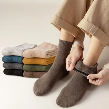 Новые дизайнерские носки с надписью Europe embroidery, Сексуальные Теплые 18-цветные Роскошные носки, хлопковые золотые шелковые носки, короткие чулки для девочек, вязаные короткие чулки для девочек