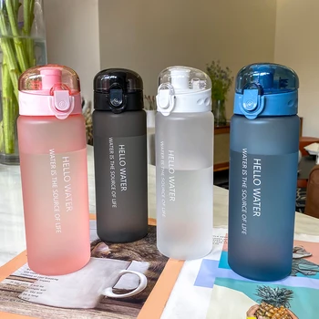780 МЛ Матовая бутылка для воды Портативные герметичные пластиковые бутылки для питья Спорт на открытом воздухе Прозрачная посуда для напитков для взрослых и детей, не содержащая BPA